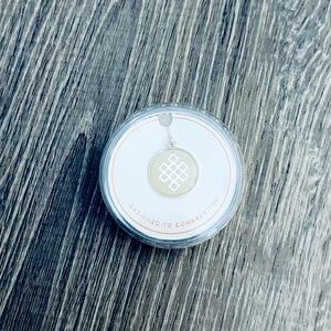 Alex & Ani Endless Knot 🤍